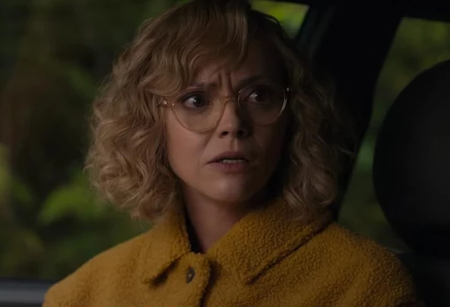 Стоп-кадр из сериала Шершни 1 сезон 3 серия