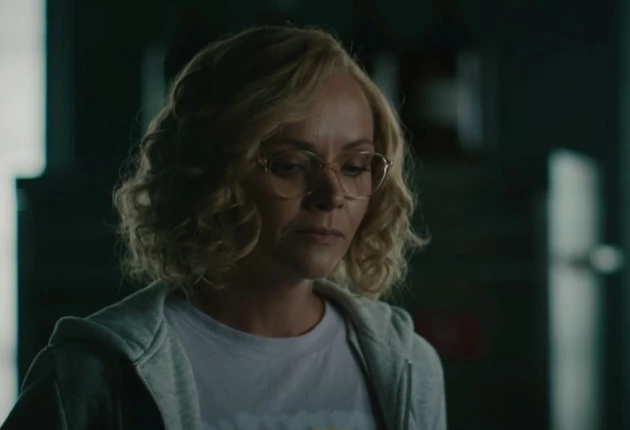 Стоп-кадр из сериала Шершни 3 сезон 5 серия